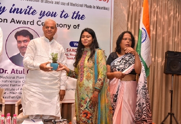 Award Ceremony 3